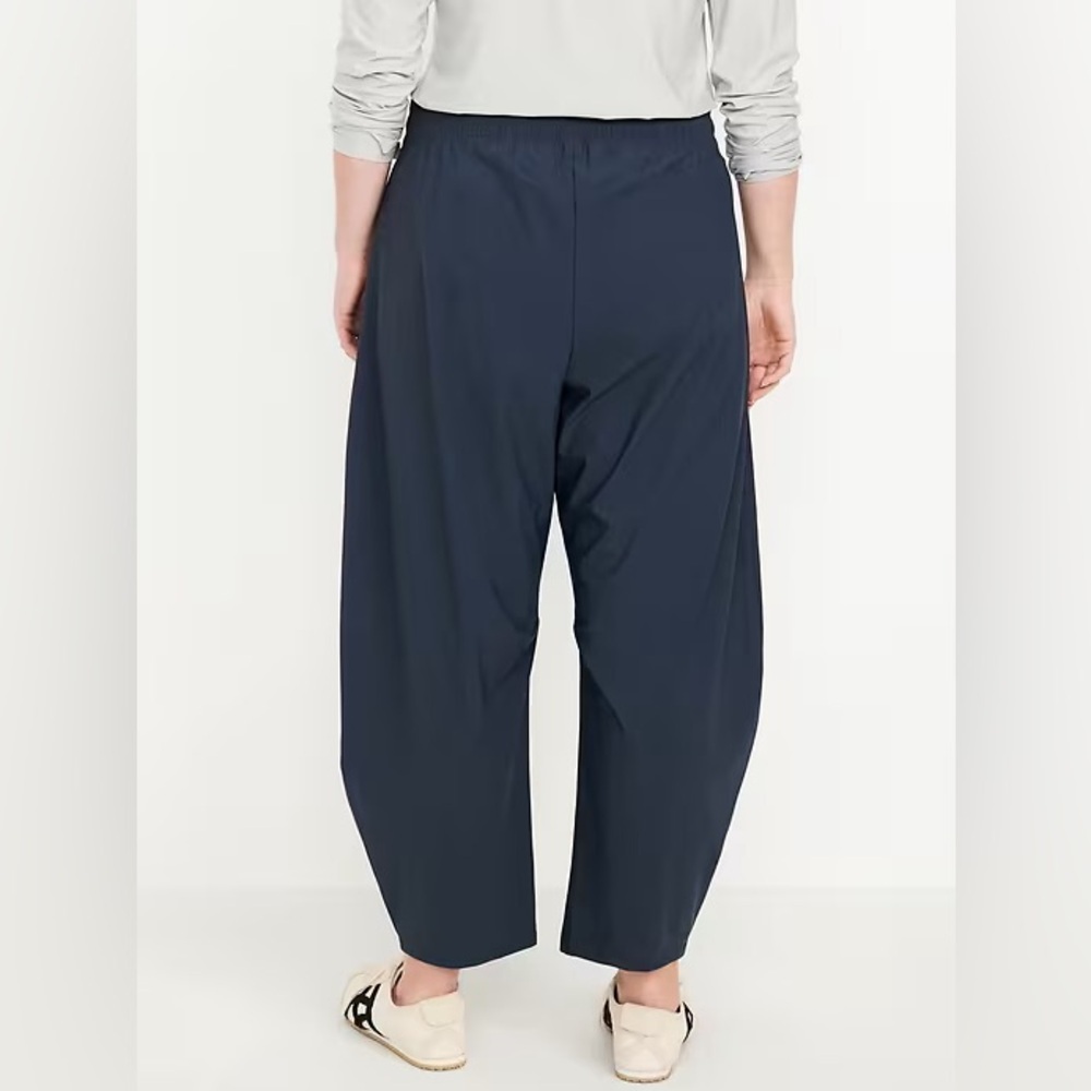 NWT! Old Navy Dusk Navy High-Waisted SleekTech Barrel Ankle Pants 662910 - Picture 4 of 8